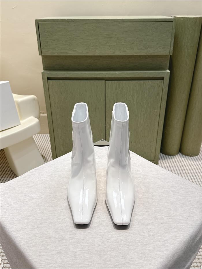 2025112817441075 360